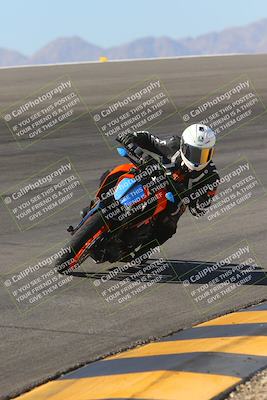 media/Nov-06-2023-Moto Forza (Mon) [[ce023d0744]]/4-Beginner Group/Session 2 (Bowl Tight Speed)/